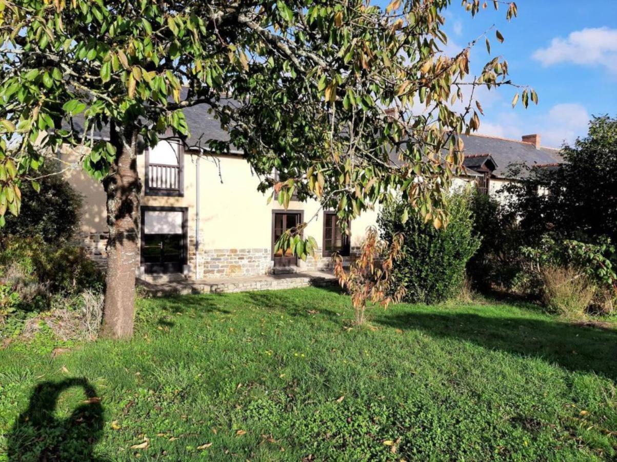 Longere Familiale Villa Melesse Buitenkant foto
