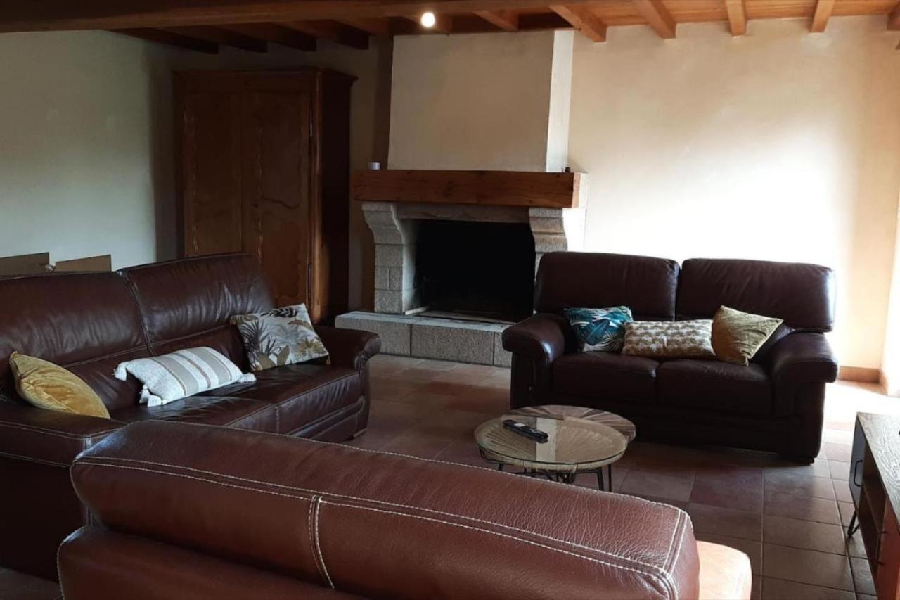 Longere Familiale Villa Melesse Buitenkant foto