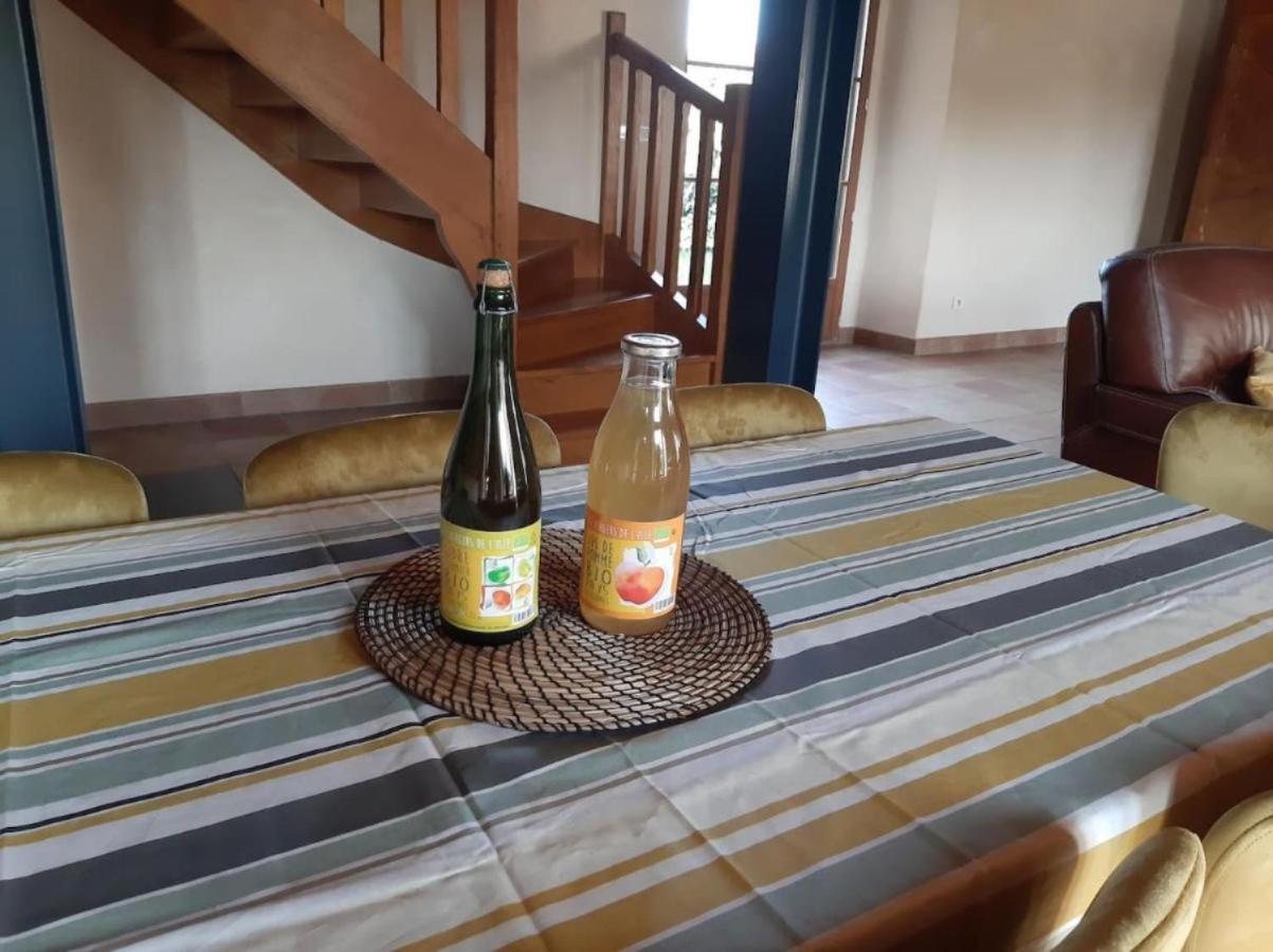 Longere Familiale Villa Melesse Buitenkant foto